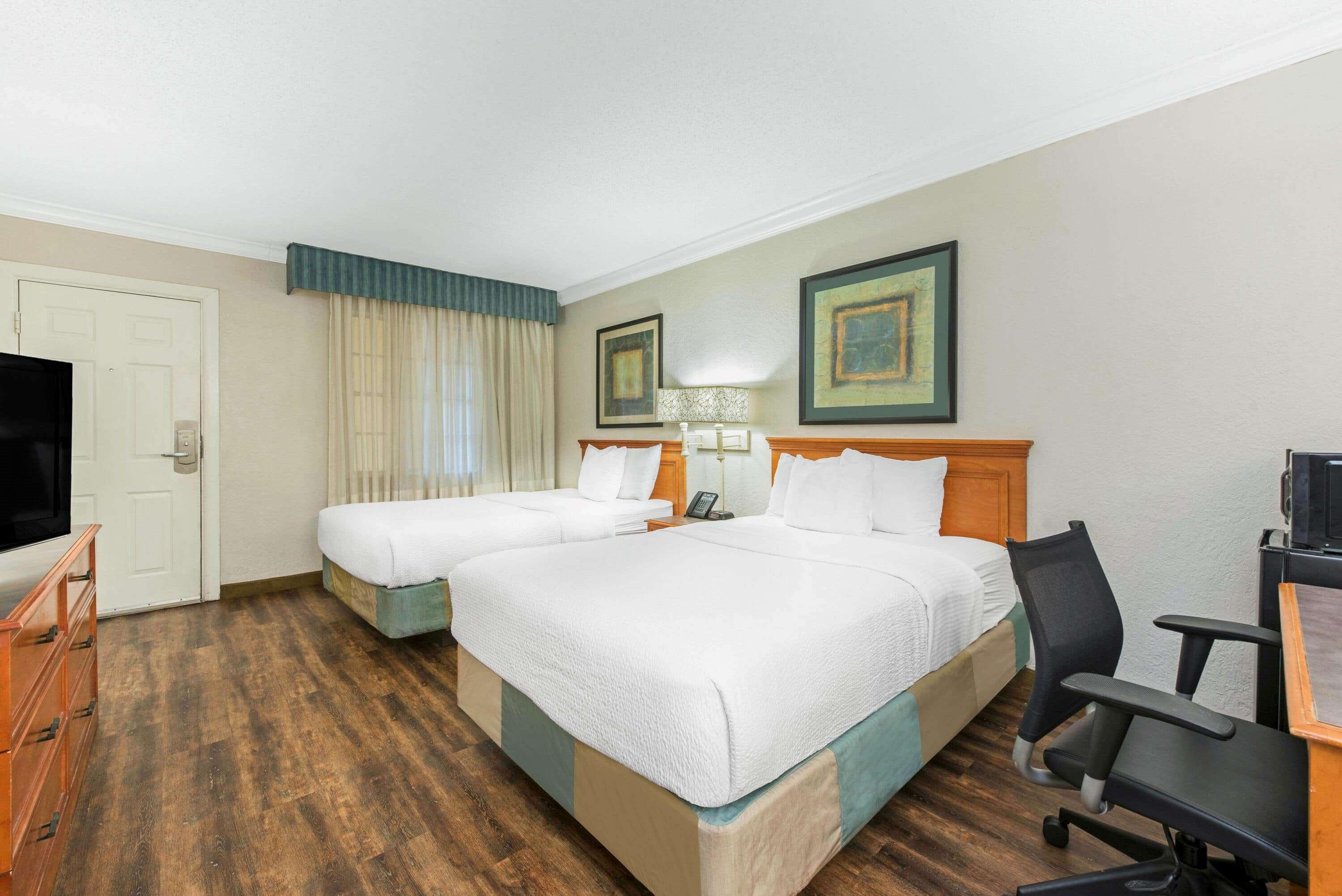 La Quinta Inn By Wyndham New Orleans Causeway Metairie Exterior photo