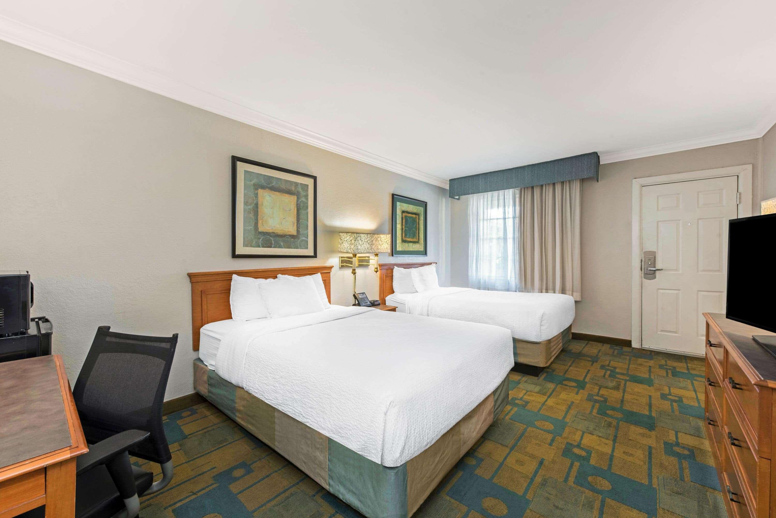 La Quinta Inn By Wyndham New Orleans Causeway Metairie Exterior photo